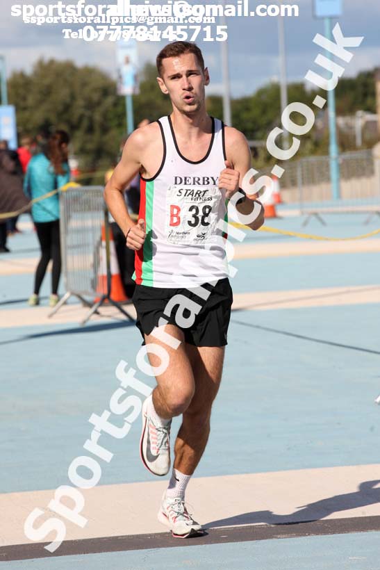 Senior mens Northern 6 Stage Road Relay, SportsCity, Manchester. Photo: David T. Hewitson/Sports for All Pics
